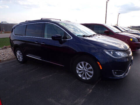 2017 Chrysler Pacifica for sale at G & K Supreme in Canton SD