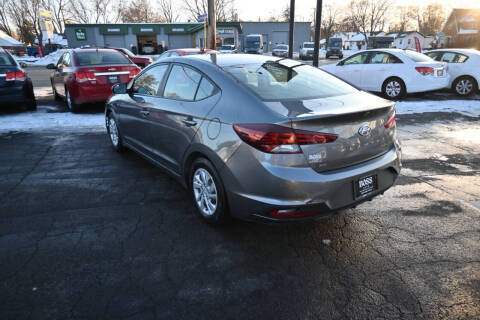 2020 Hyundai Elantra SE