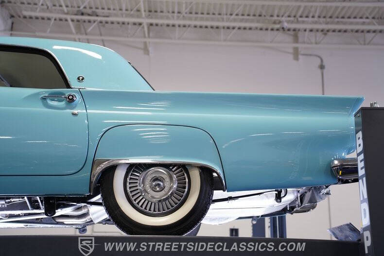 1957 Ford Thunderbird