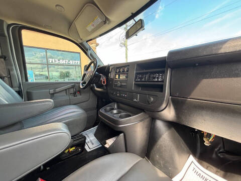 2020 Chevrolet Express 2500