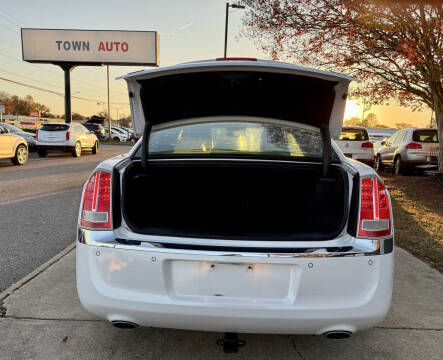 2014 Chrysler 300 C