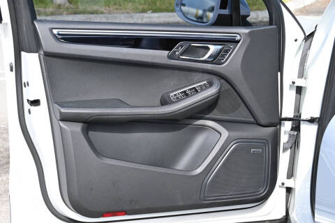 2021 Porsche Macan S