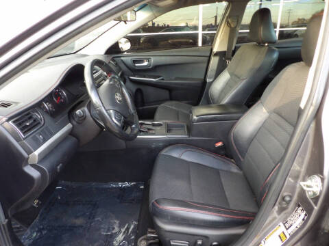 2017 Toyota Camry SE