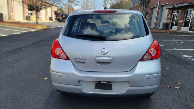 2012 Nissan Versa 1.8 S