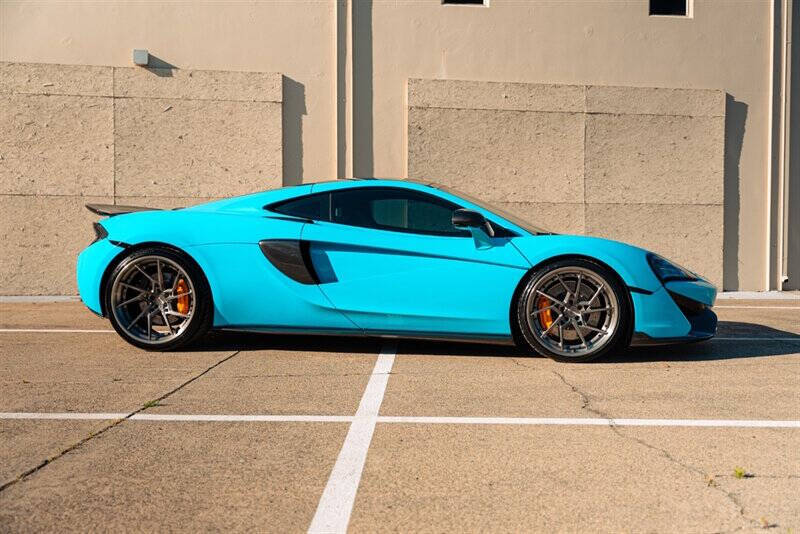 2017 McLaren 570GT