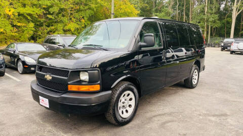 2010 Chevrolet Express for sale at MBL Auto & TRUCKS in Woodford VA