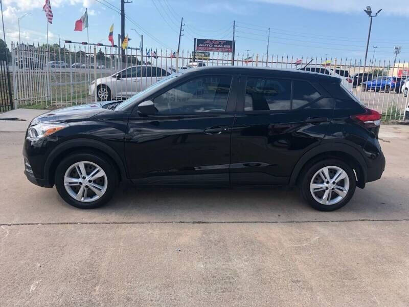 2020 Nissan Kicks S