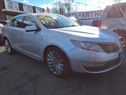 2013 Lincoln MKS