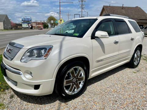 2011 GMC Acadia for sale at Easter Brothers Preowned Autos in Vienna WV