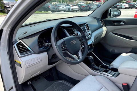 2017 Hyundai Tucson SE