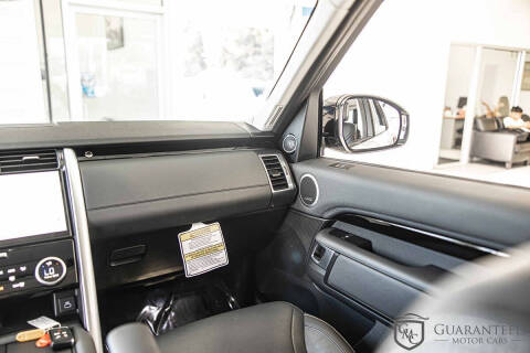 2024 Land Rover Discovery P300 S