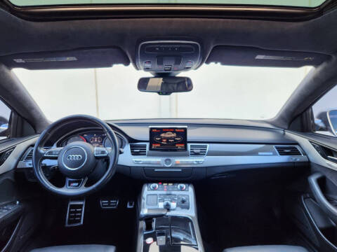 2013 Audi S8 4.0T quattro