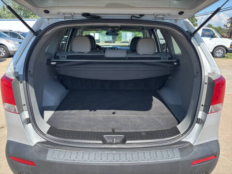 2011 Kia Sorento LX