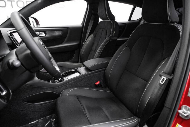 2024 Volvo C40 Recharge Twin Plus