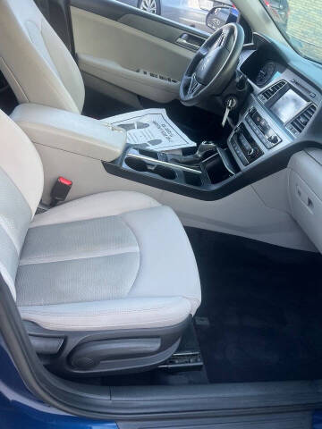 2017 Hyundai Sonata SE