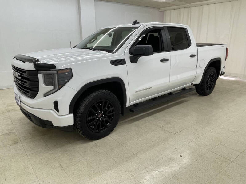 2024 GMC Sierra 1500 Pro's photo