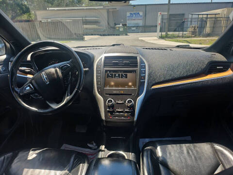 2017 Lincoln MKC Select