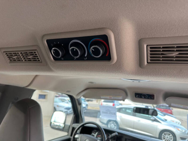 2017 Chevrolet Express LS 2500