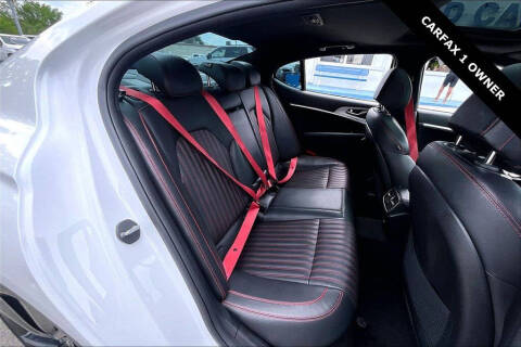 2023 Genesis G70