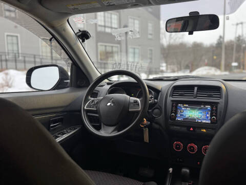 2018 Mitsubishi Outlander Sport ES