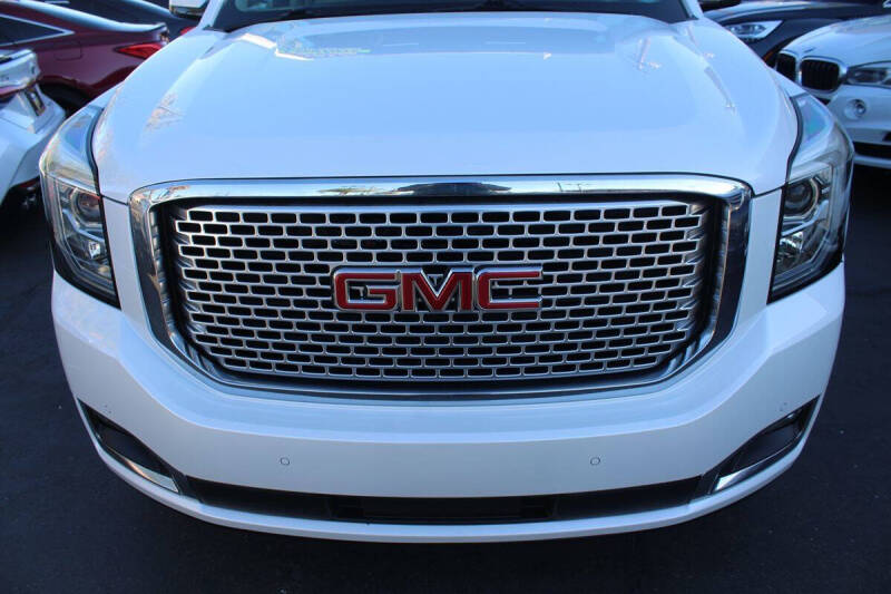 2017 GMC Yukon XL Denali