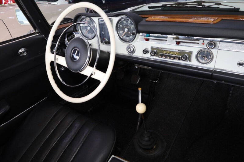 1964 Mercedes-Benz 230SL