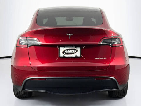 2025 Tesla Model Y Long Range