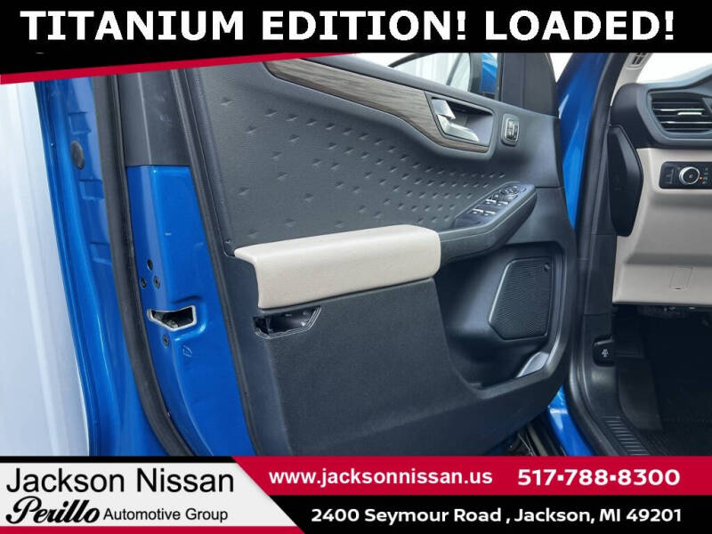 2020 Ford Escape Titanium