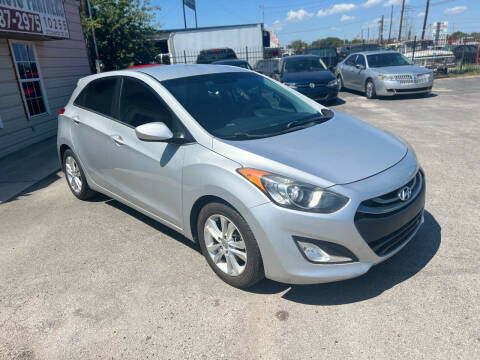 2014 Hyundai Elantra GT for sale at Silver Auto Partners in San Antonio TX