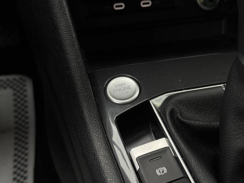 2022 Volkswagen Tiguan SE 4Motion