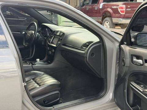 2019 Chrysler 300 S