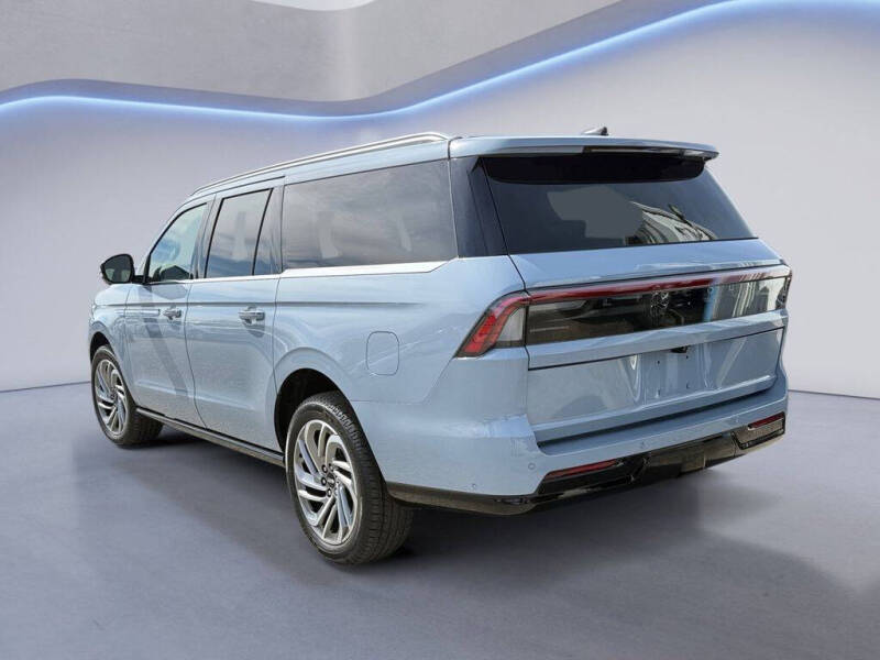 2025 Lincoln Navigator L Reserve