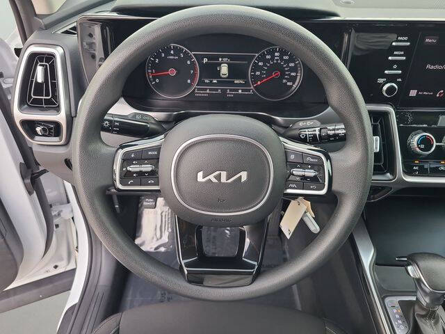 2023 Kia Sorento LX