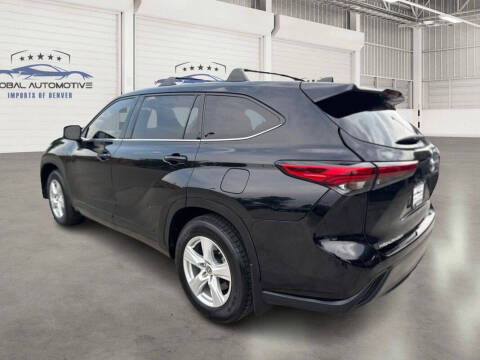 2022 Toyota Highlander LE