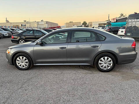 2012 Volkswagen Passat S PZEV