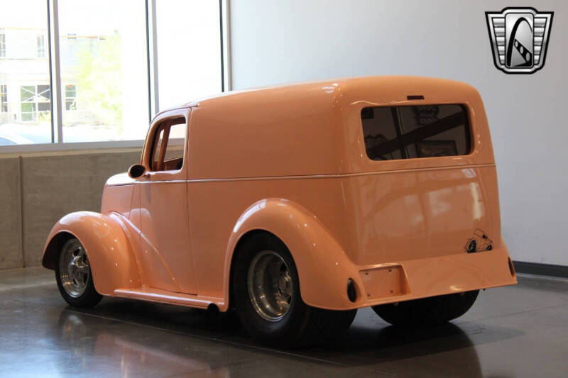 1950 Ford Anglia Thames