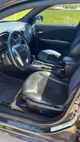2013 Chrysler 200 Limited