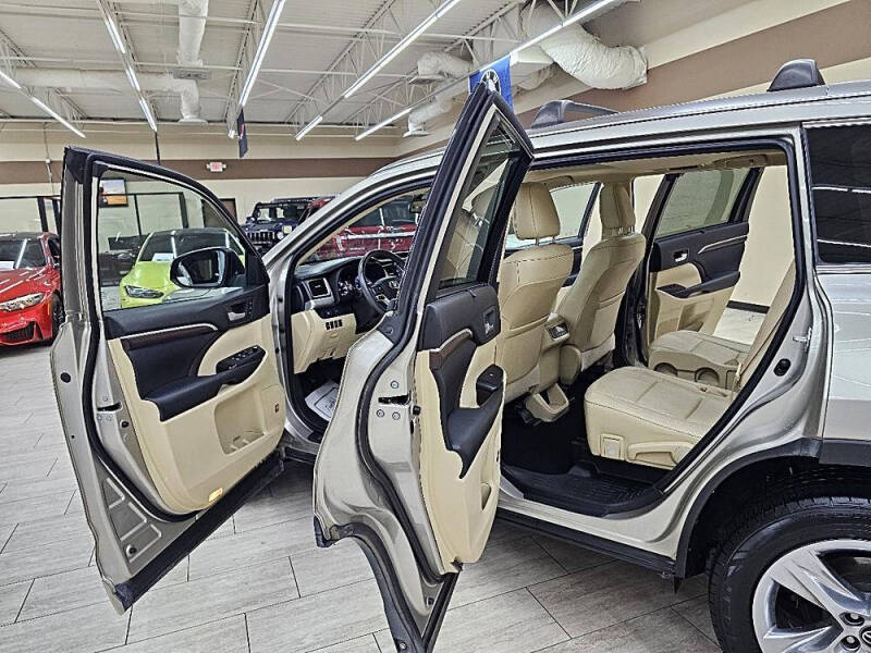 2016 Toyota Highlander