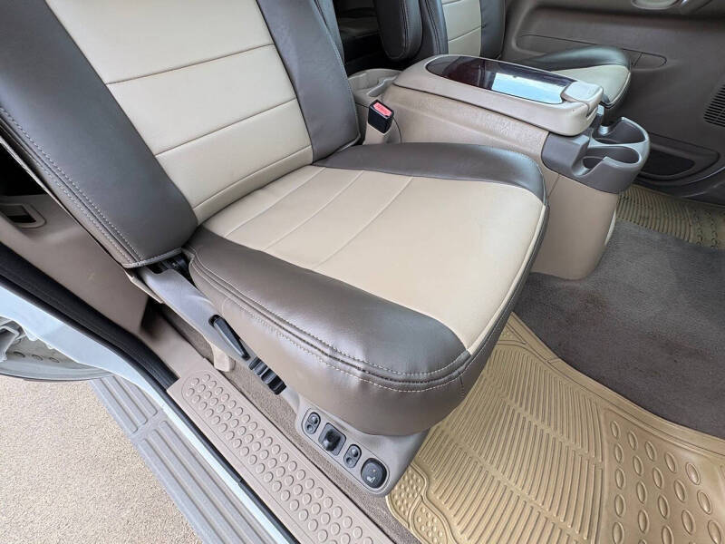 2004 Ford Excursion Eddie Bauer