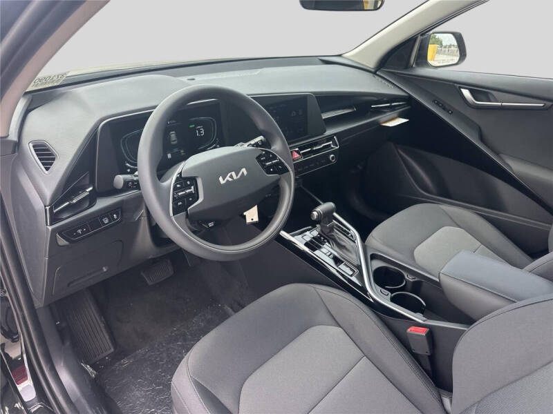 2026 Kia Niro LX