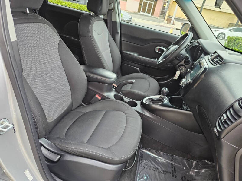 2019 Kia Soul +