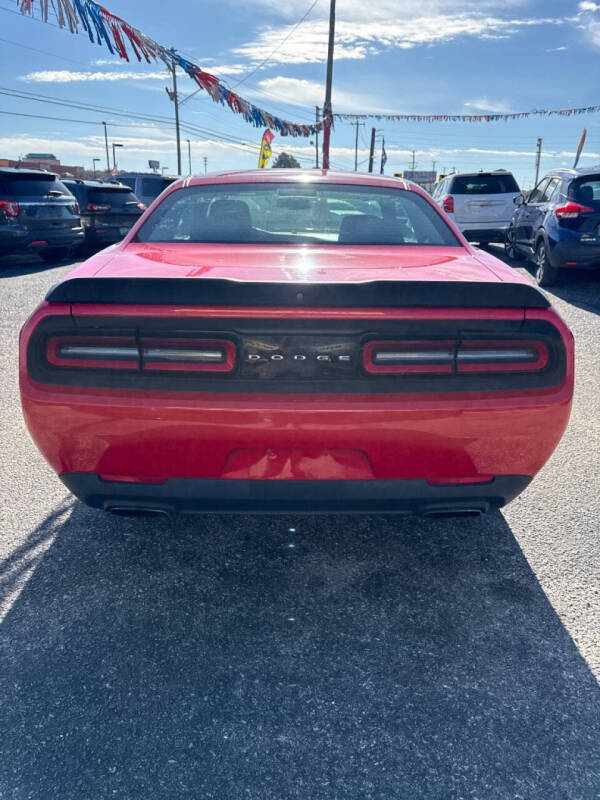 2017 Dodge Challenger SXT