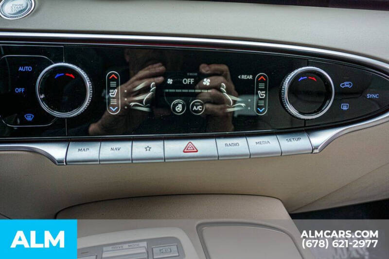 2022 Genesis GV70 2.5T Standard