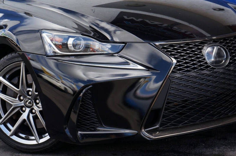 2018 Lexus IS 300