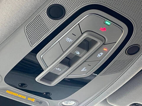 2021 Audi e-tron quattro Premium