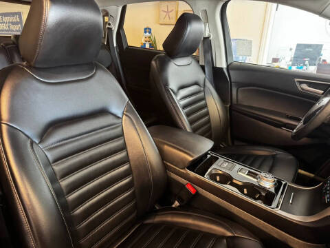 2020 Ford Edge