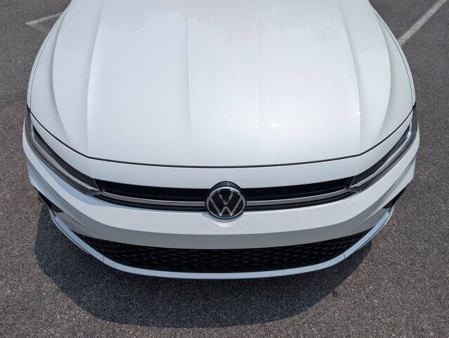 2025 Volkswagen Jetta SE