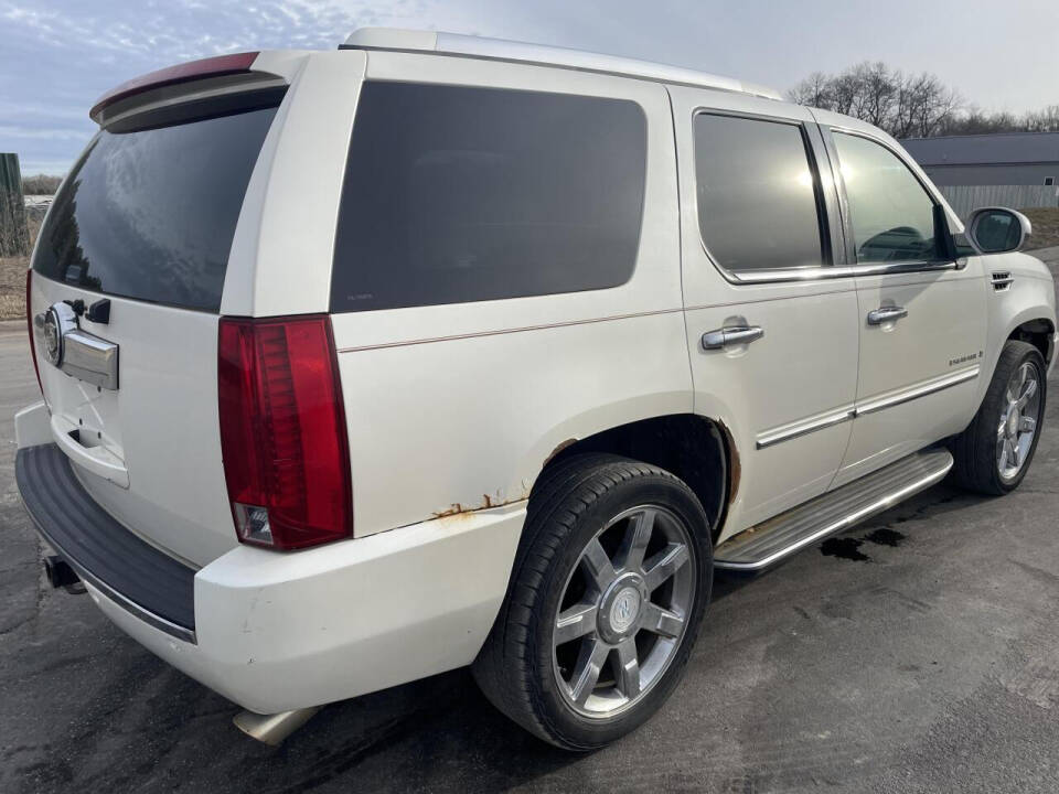 2007 Cadillac Escalade for sale at Twin Cities Auctions in Elk River, MN