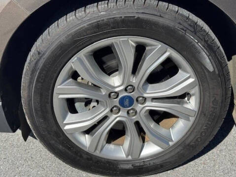 2019 Ford Edge Titanium