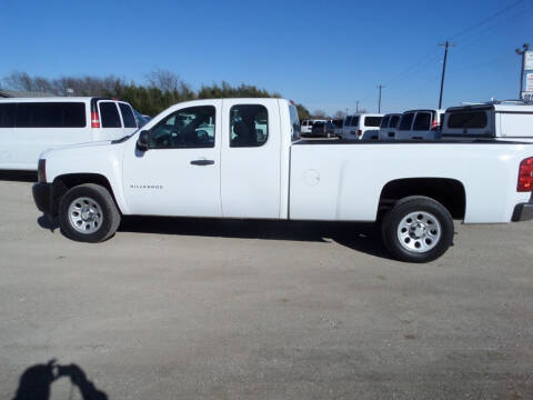 2010 Chevrolet Silverado 1500 for sale at AUTO FLEET REMARKETING, INC. in Van Alstyne TX